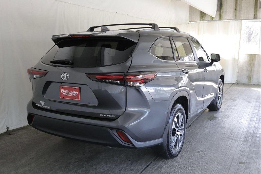used 2024 Toyota Highlander car, priced at $40,466
