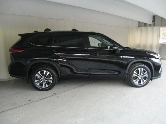 used 2023 Toyota Highlander car, priced at $36,990