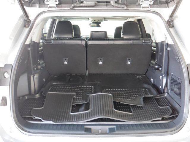 used 2022 Toyota Highlander car, priced at $33,490