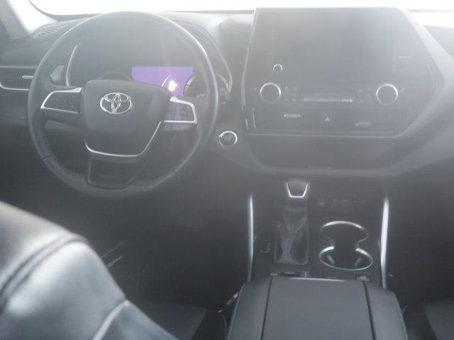 used 2023 Toyota Highlander car, priced at $35,991