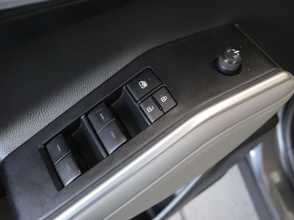used 2023 Toyota Highlander car, priced at $37,466