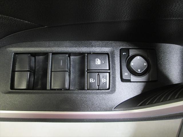 used 2019 Toyota RAV4 car, priced at $27,465