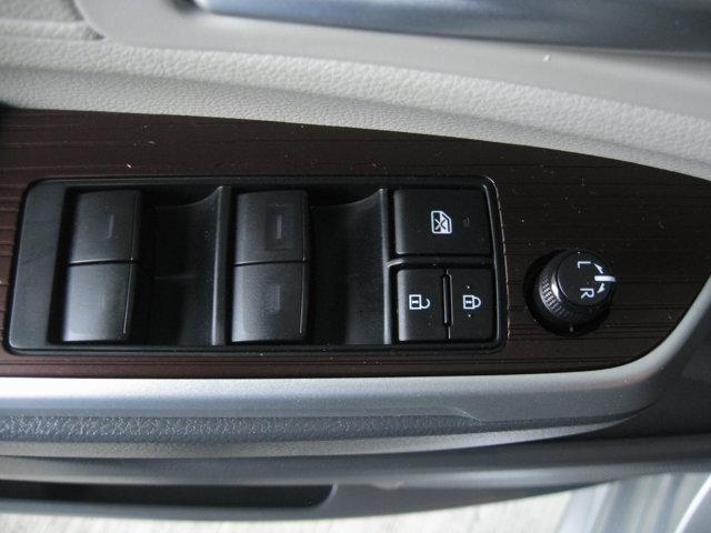 used 2024 Toyota Sienna car, priced at $46,691