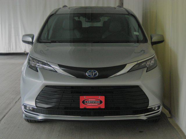used 2024 Toyota Sienna car, priced at $46,691