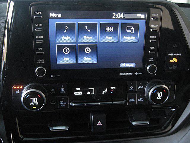 used 2022 Toyota Highlander car, priced at $36,191