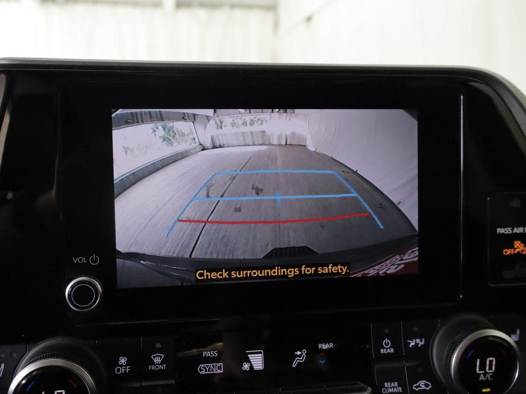 used 2023 Toyota Highlander Hybrid car, priced at $40,966