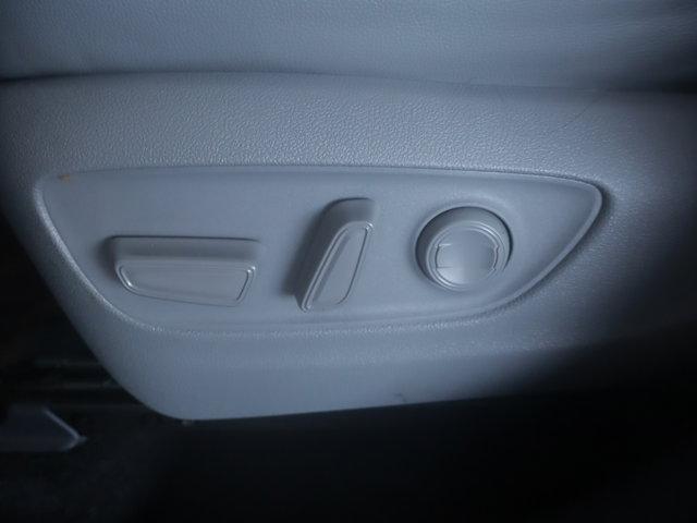 used 2023 Toyota Highlander car, priced at $34,990