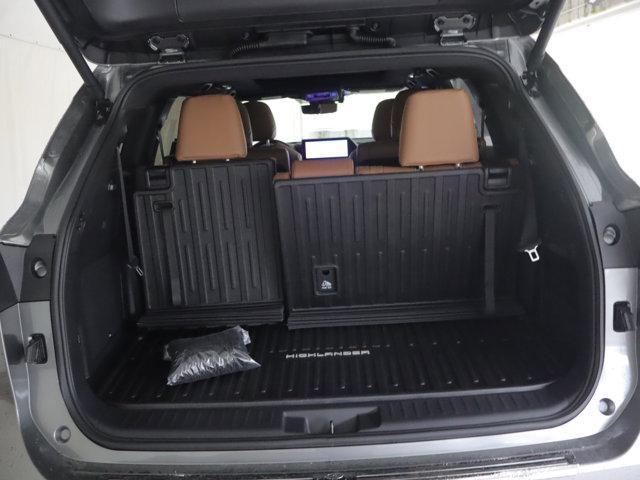 new 2026 Toyota Highlander Hybrid car, priced at $58,198