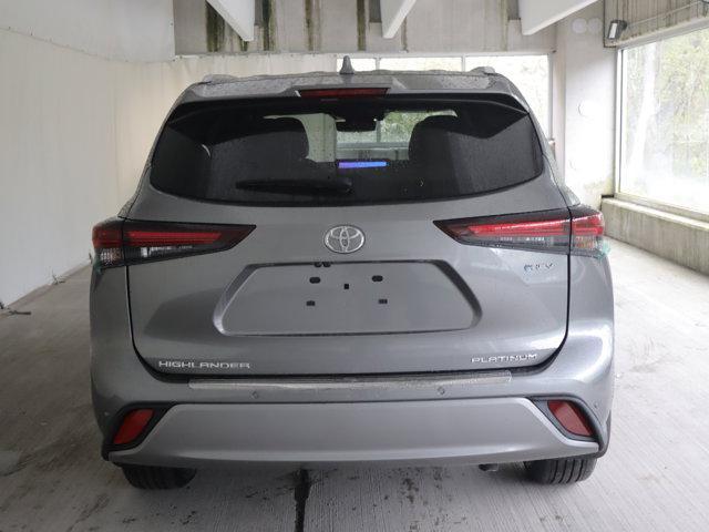 new 2026 Toyota Highlander Hybrid car, priced at $58,198