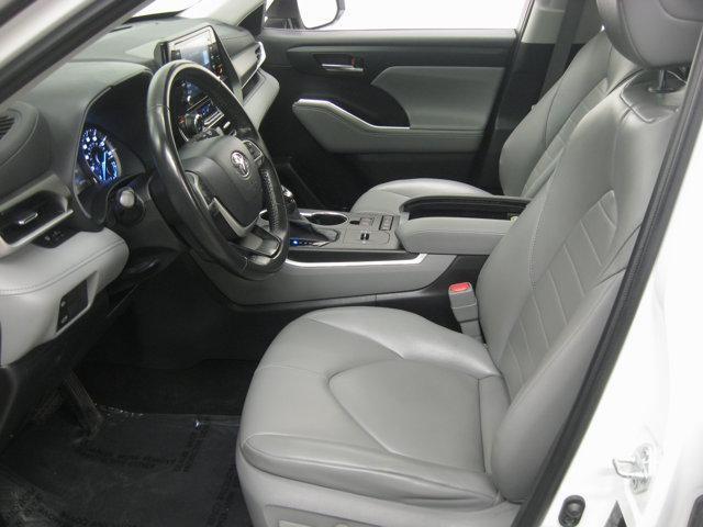 used 2022 Toyota Highlander Hybrid car, priced at $32,490