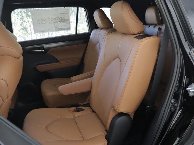new 2026 Toyota Highlander Hybrid car, priced at $57,248