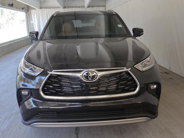 new 2026 Toyota Highlander Hybrid car, priced at $57,248