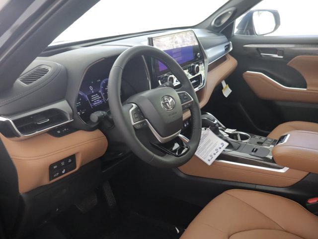 new 2026 Toyota Highlander Hybrid car, priced at $57,248