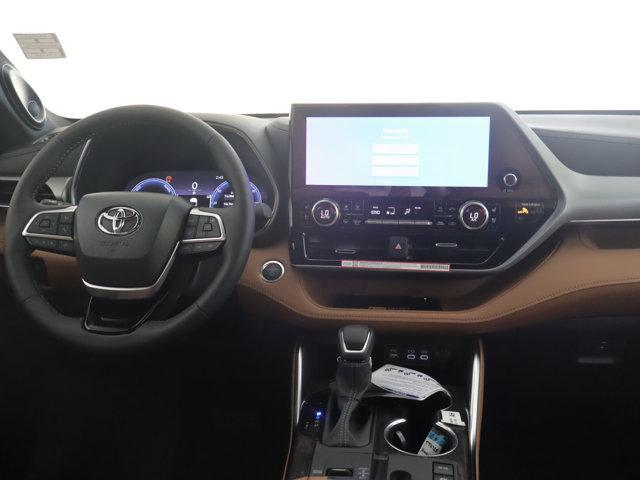 new 2026 Toyota Highlander Hybrid car, priced at $57,248