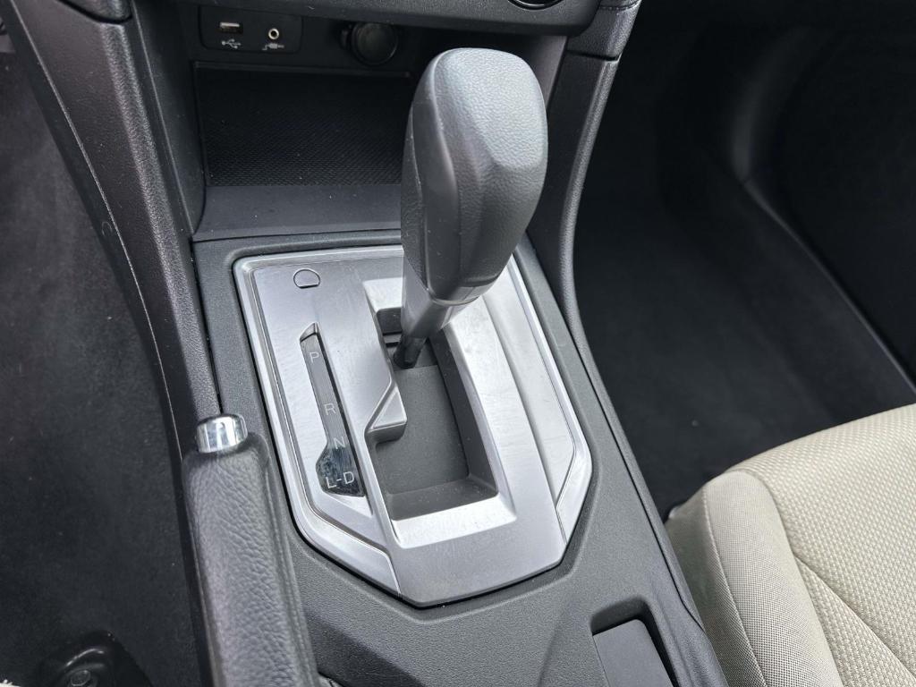 2023 Crystal White Pearl Subaru Impreza