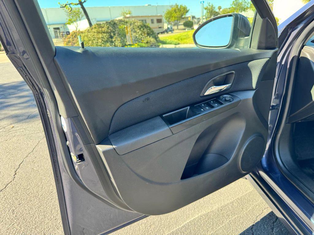 used 2014 Chevrolet Cruze car, priced at $5,990