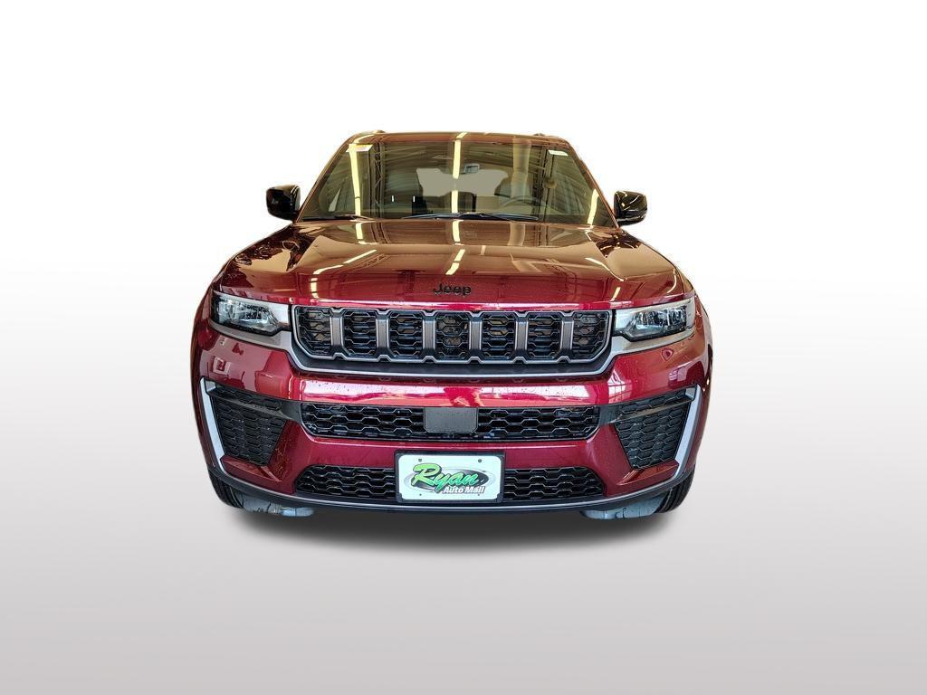 new 2026 Jeep Grand Cherokee car, priced at $48,925