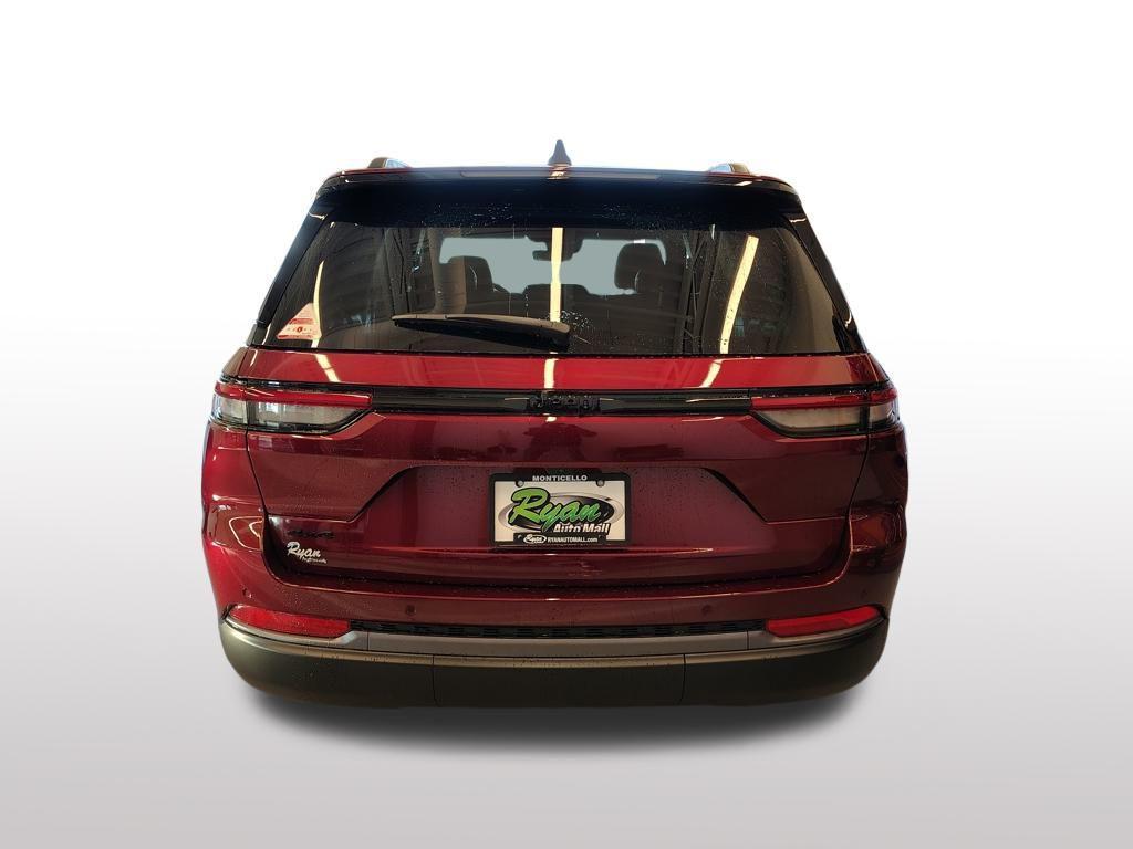 new 2026 Jeep Grand Cherokee car, priced at $48,925