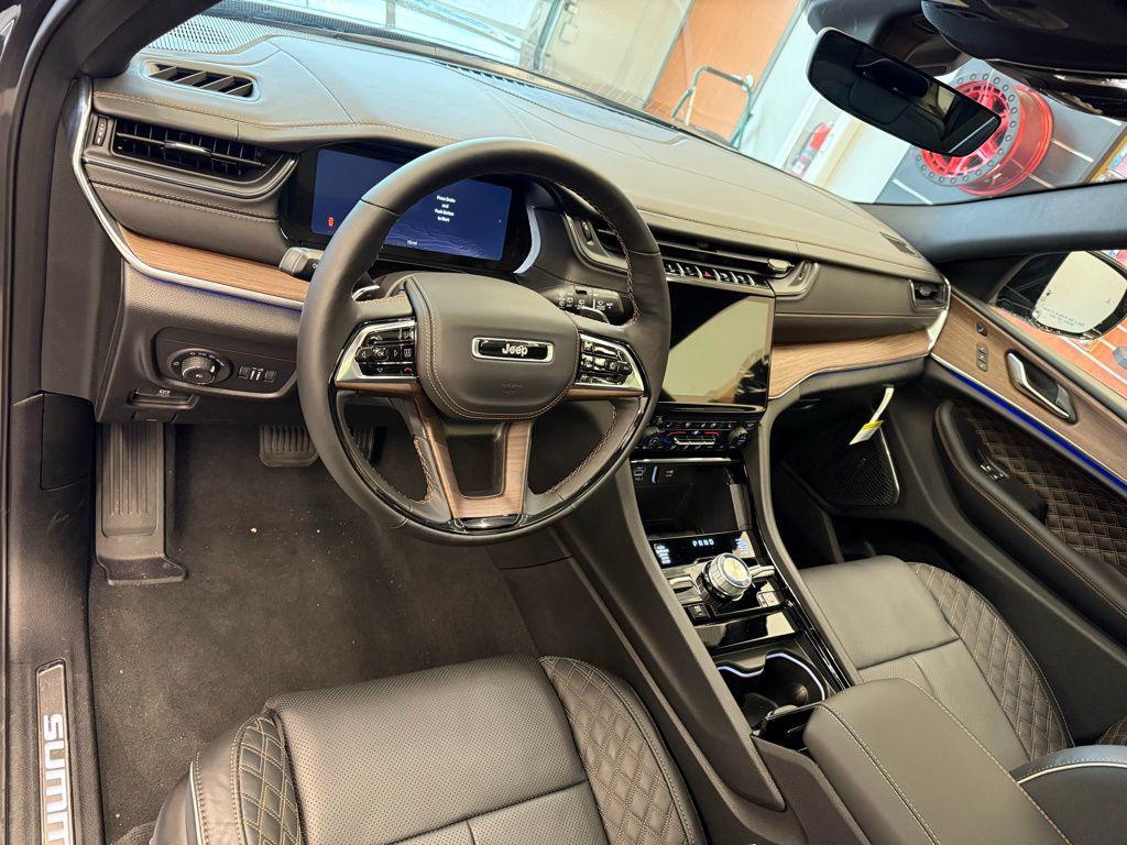 new 2025 Jeep Grand Cherokee L car, priced at $58,286