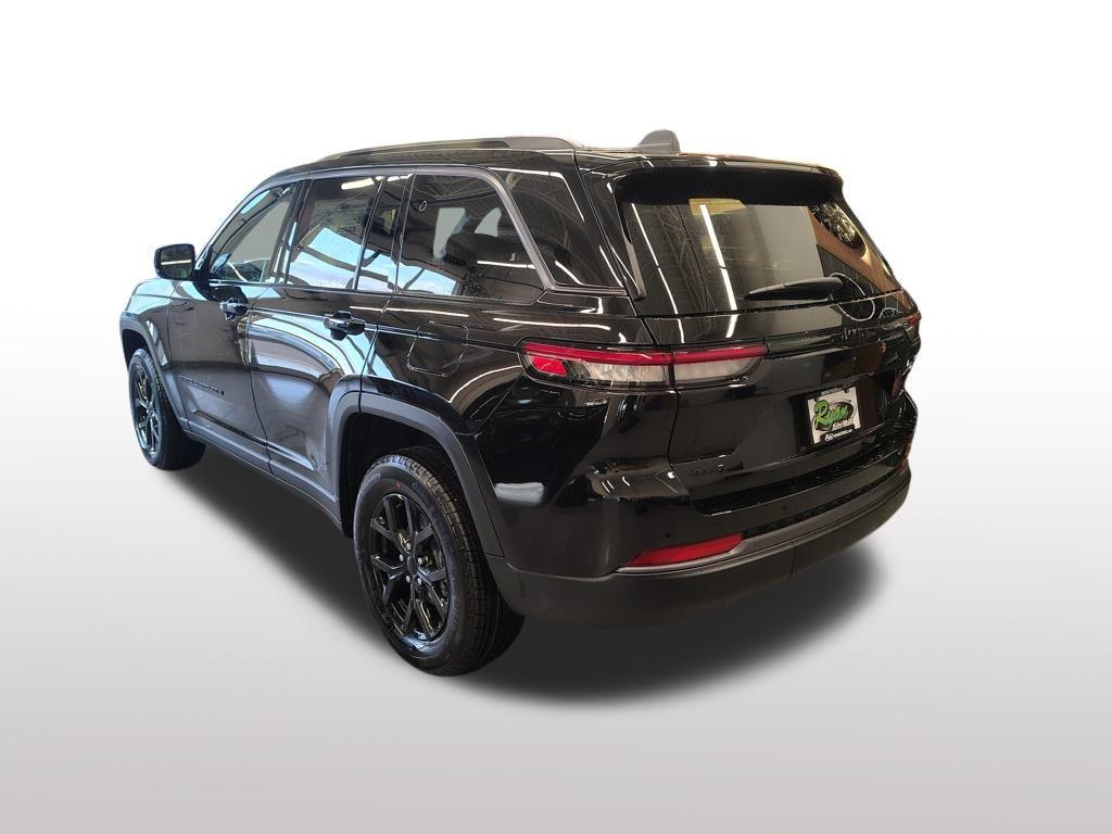 new 2026 Jeep Grand Cherokee car, priced at $41,585