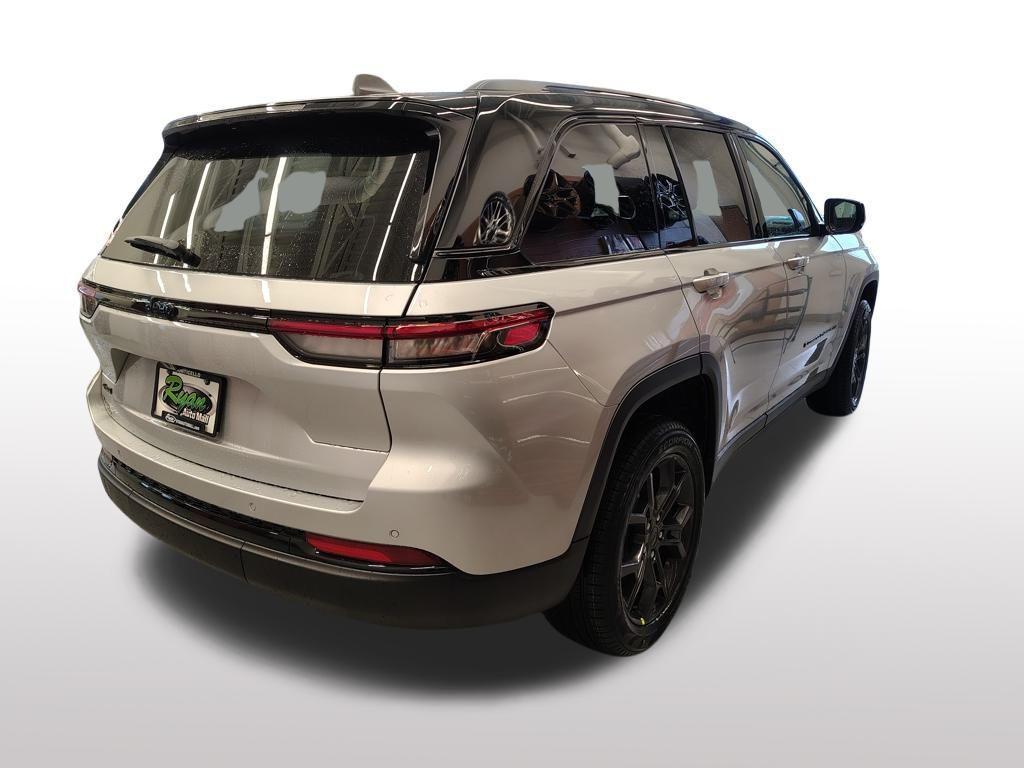 new 2025 Jeep Grand Cherokee car, priced at $48,985