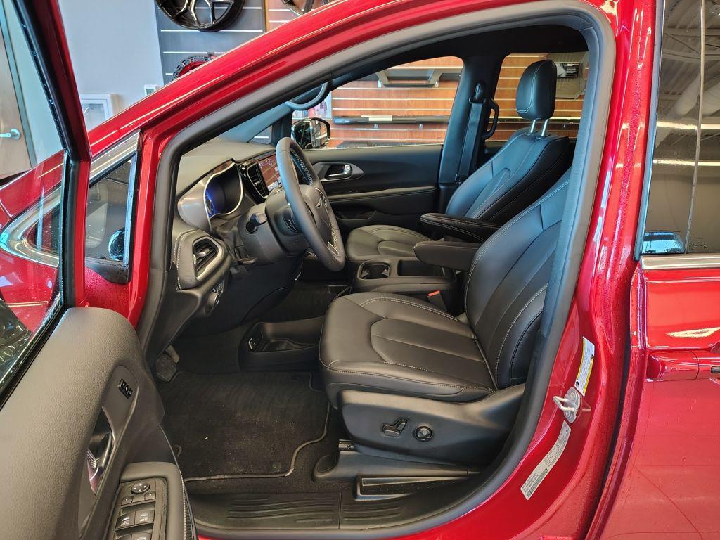new 2026 Chrysler Pacifica car, priced at $41,652