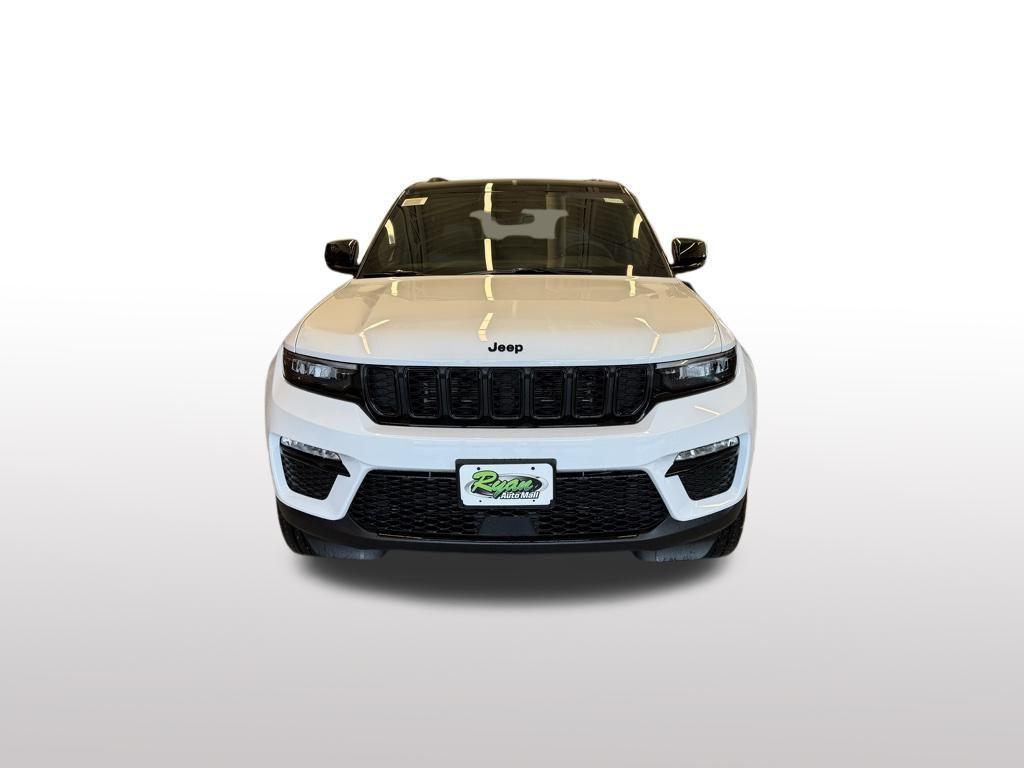 new 2025 Jeep Grand Cherokee car, priced at $48,217