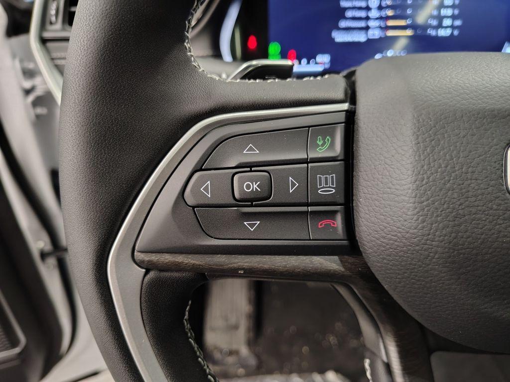 new 2026 Jeep Grand Cherokee car, priced at $53,980