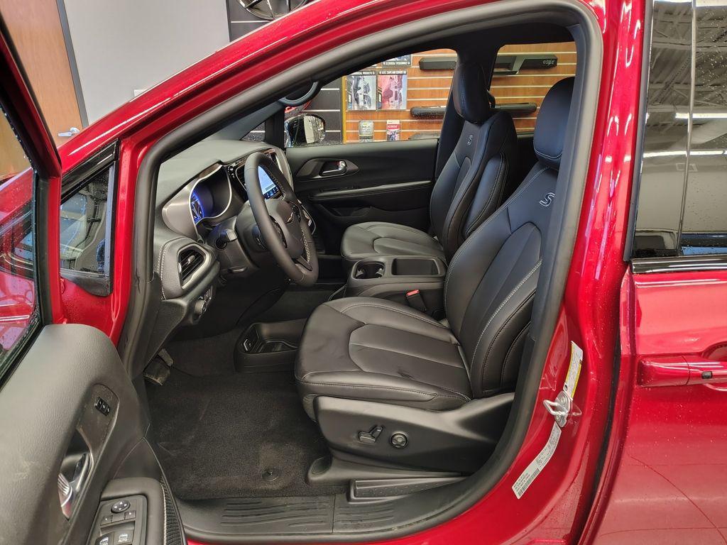 new 2026 Chrysler Pacifica car, priced at $42,987