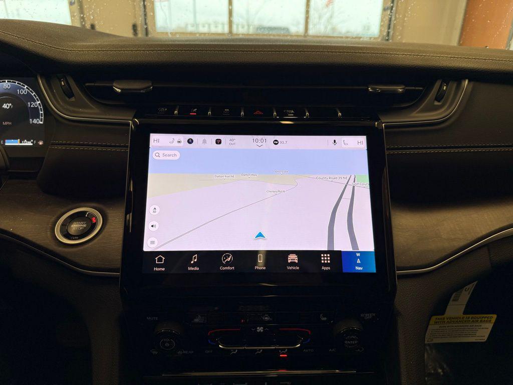 new 2025 Jeep Grand Cherokee car, priced at $49,436