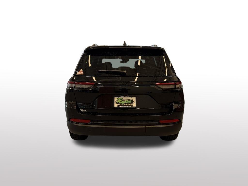 new 2025 Jeep Grand Cherokee car, priced at $49,436