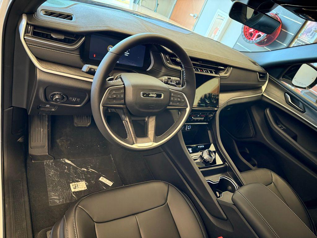 new 2025 Jeep Grand Cherokee L car, priced at $48,110