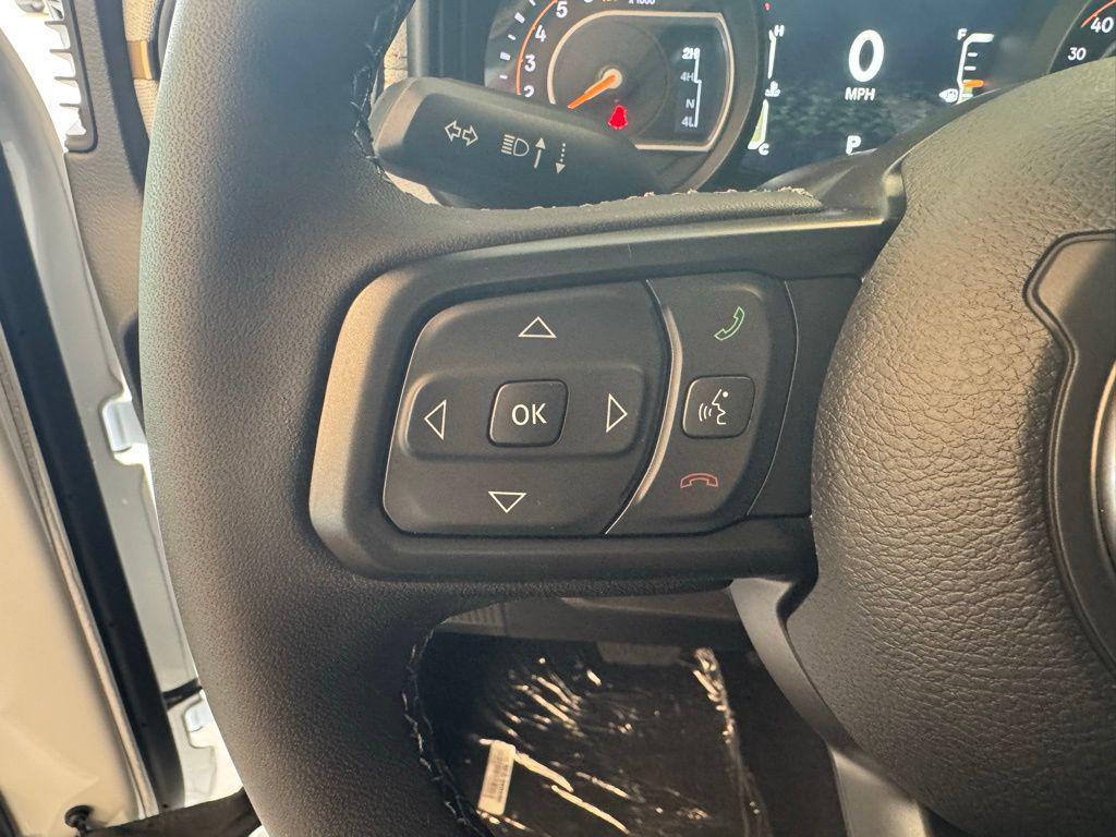 new 2025 Jeep Gladiator car, priced at $41,792