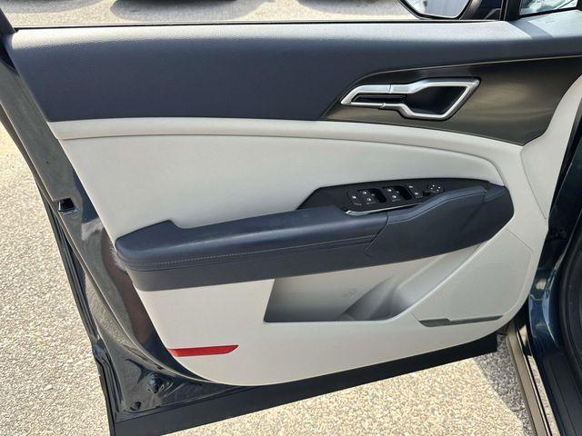 used 2024 Kia Sportage Hybrid car, priced at $28,797