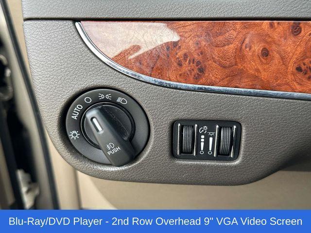 used 2014 Chrysler Town & Country car, priced at $10,997