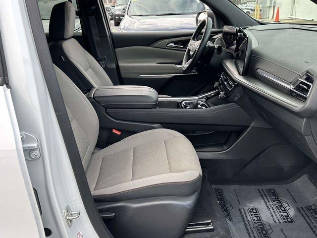 used 2025 Chevrolet Traverse car, priced at $36,497