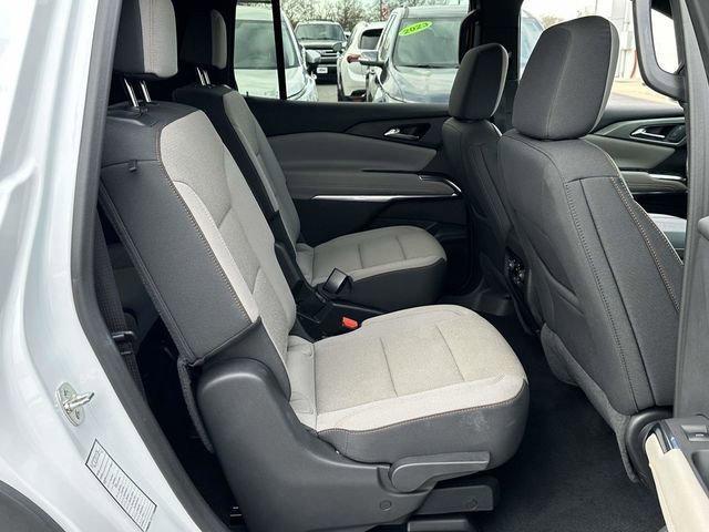 used 2025 Chevrolet Traverse car, priced at $36,497