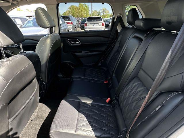 used 2021 Nissan Rogue car, priced at $22,297