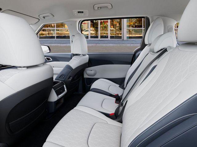 new 2026 Kia Carnival Hybrid car, priced at $44,325