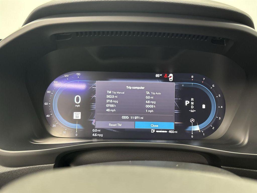 2023 Silver Dawn Metallic Volvo XC40