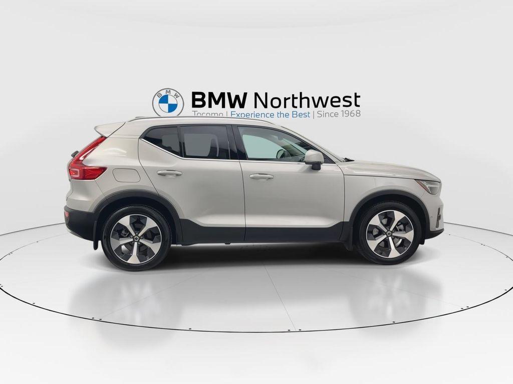 2023 Silver Dawn Metallic Volvo XC40