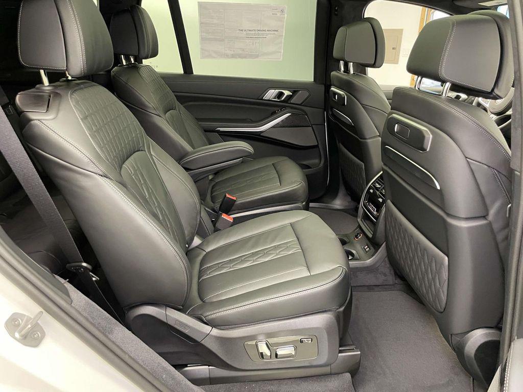 new 2026 BMW X7 car, priced at $123,925