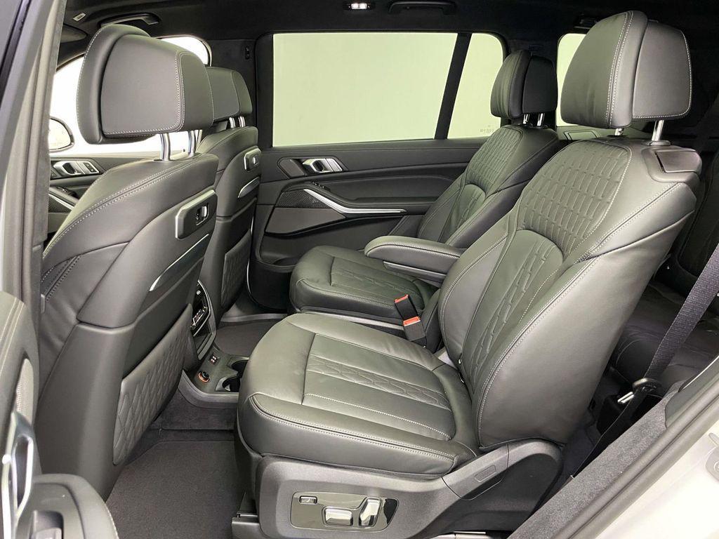 new 2026 BMW X7 car, priced at $123,925