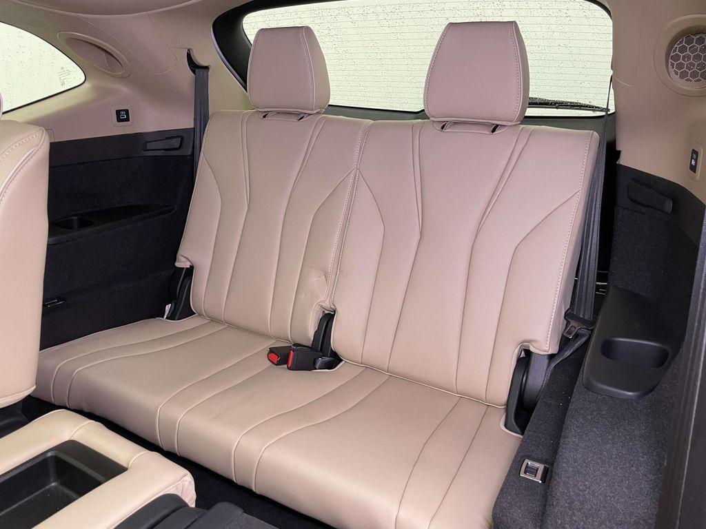 used 2023 Acura MDX car, priced at $40,000