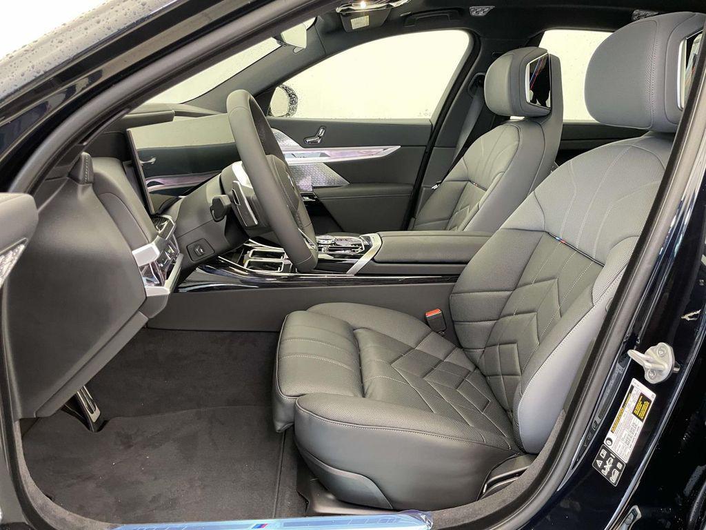 new 2025 BMW 760 car, priced at $137,270
