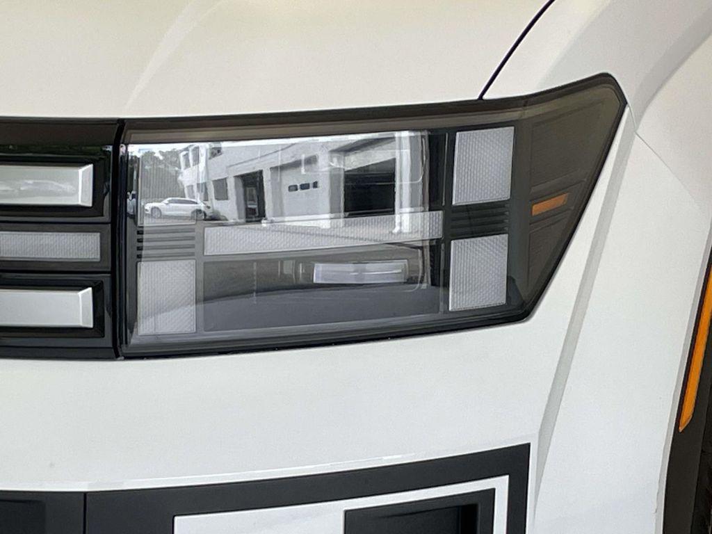 used 2025 Hyundai Santa Fe car, priced at $31,000