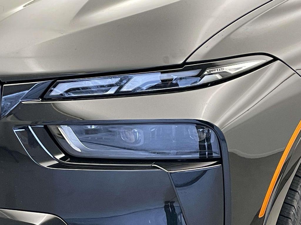 new 2026 BMW X7 car, priced at $99,975