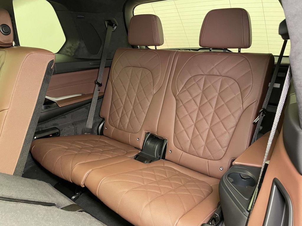 new 2026 BMW X7 car, priced at $99,975