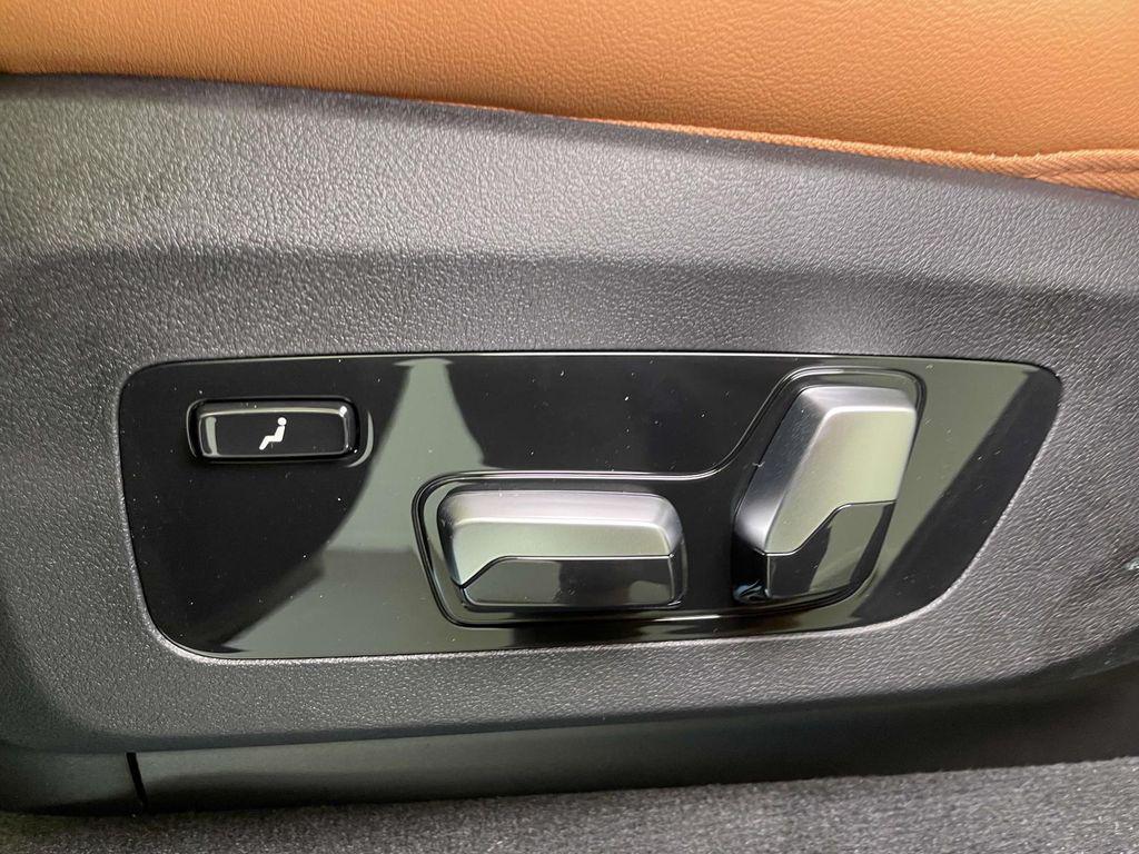 new 2027 BMW X7 car, priced at $101,600