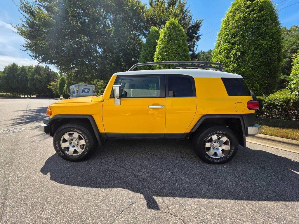 used 2007 Toyota FJ Cruiser car, priced at $11,499